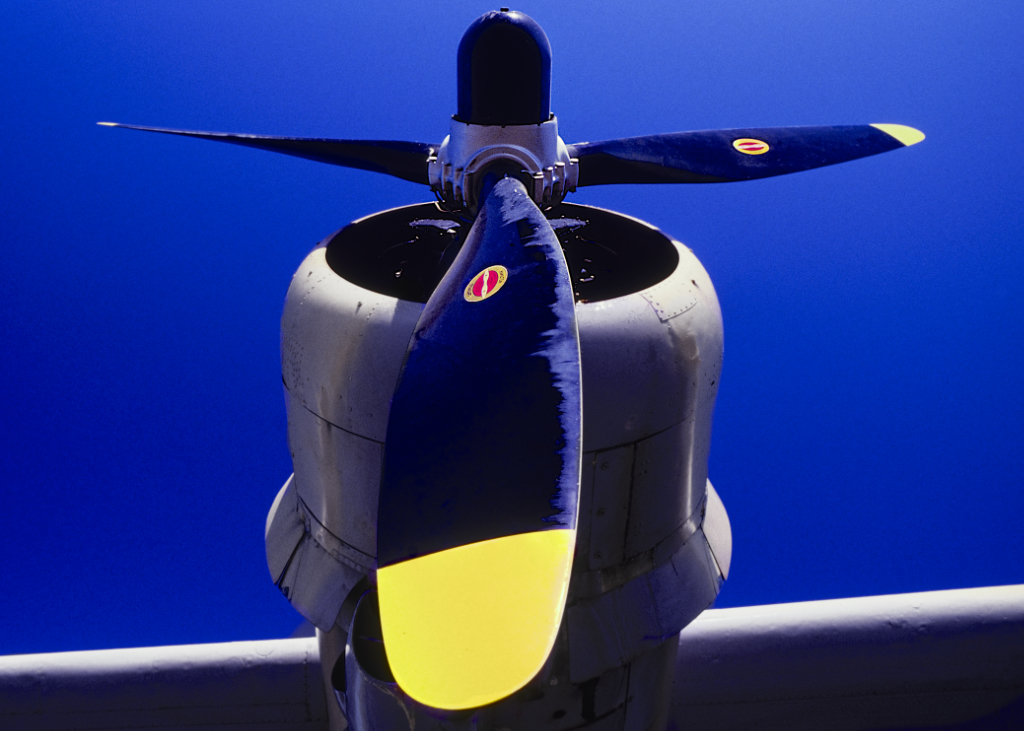 b-24-propeller-srgb.jpg