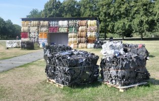 Documenta Waste Art.jpg