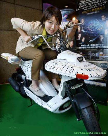 I-WANT-this-scooter-star-trek-21868213-420-528.jpg