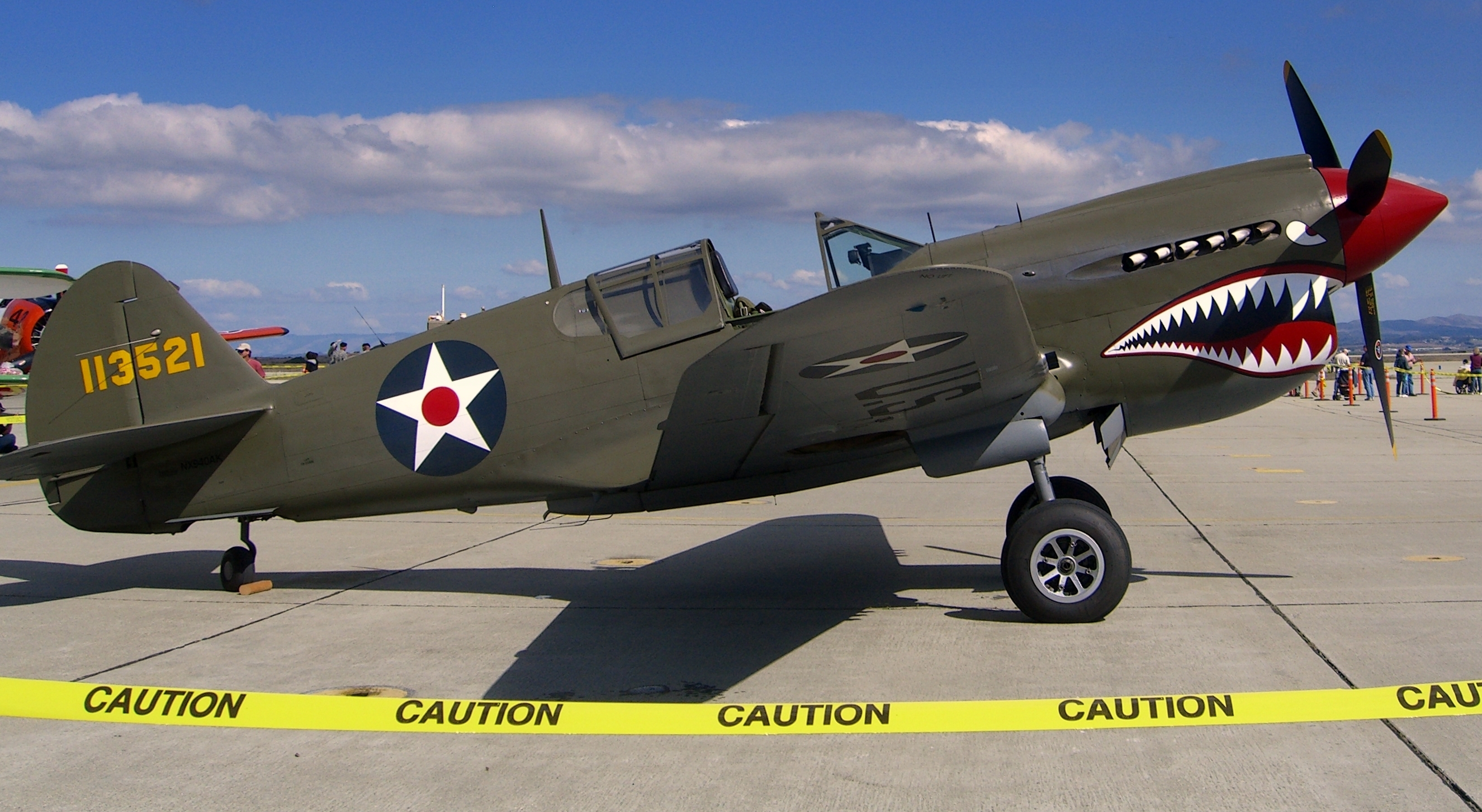 Curtiss_P-40_Warhawk.jpg